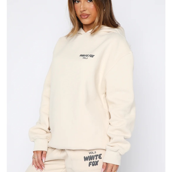 White Fox pebble sweatshirt and sweatpants - Picture 3 of 7